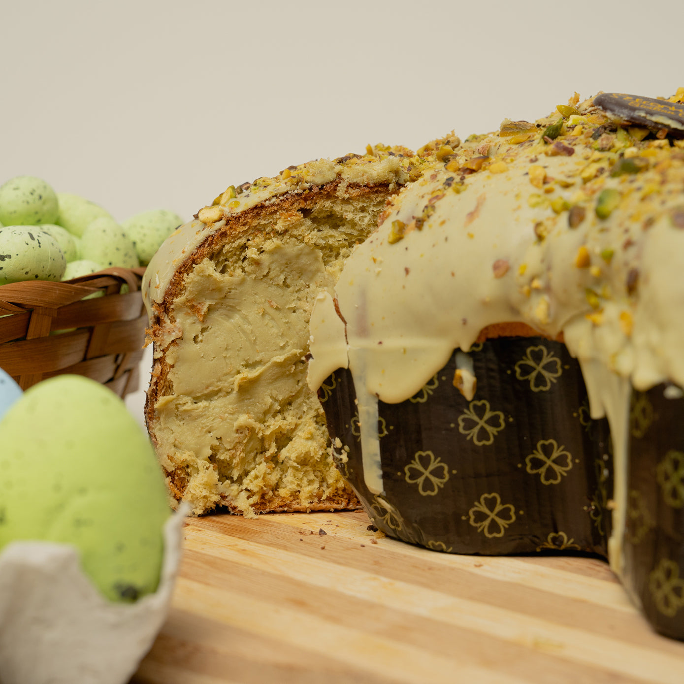 Artisan Colomba SuperPistacchissimo Stuffed (1.3kg)