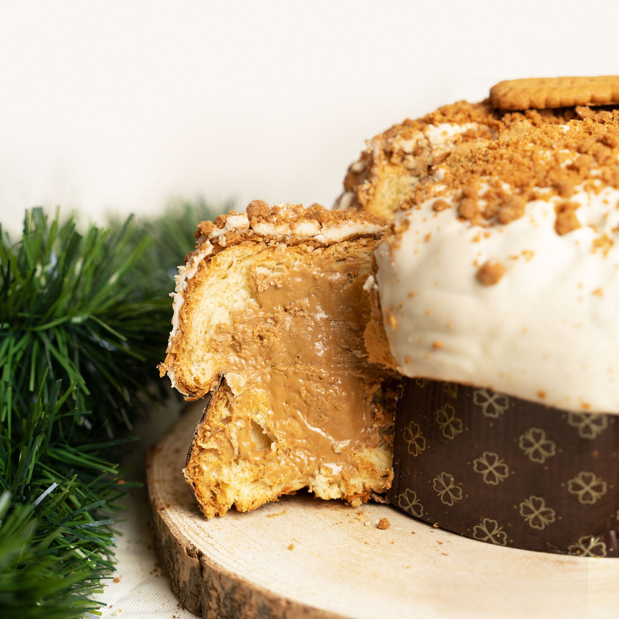 Panettone Artigianale SuperBiscotto Lotus Farcito (1.3kg)