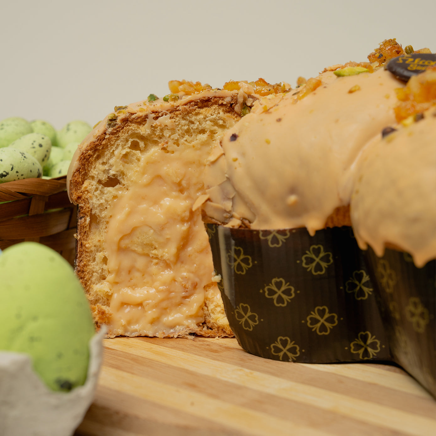 Artisan Colomba Filled with Orange Cream (1.3kg)