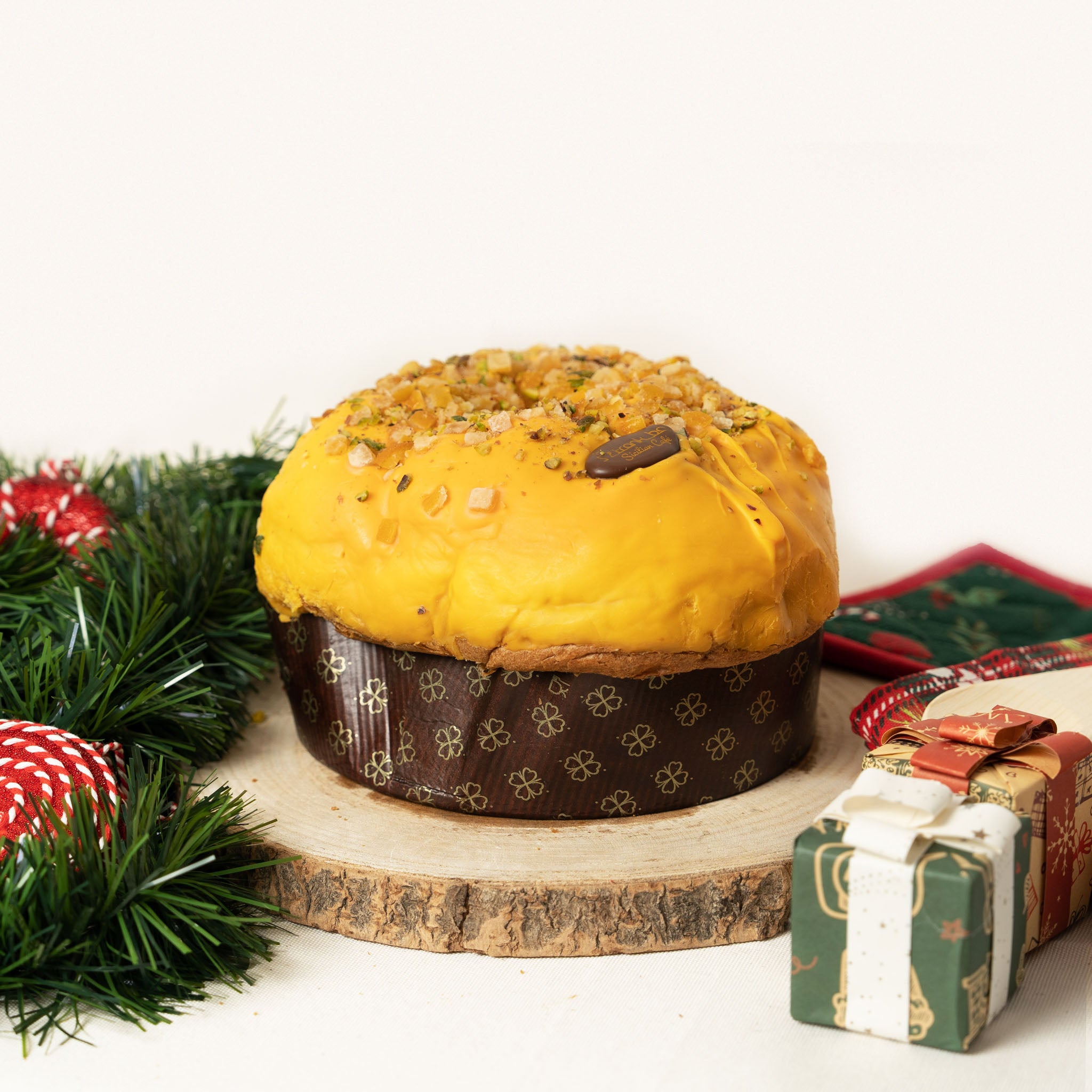 Panettone Artigianale Farcito con Crema all'Arancia (1.3kg)