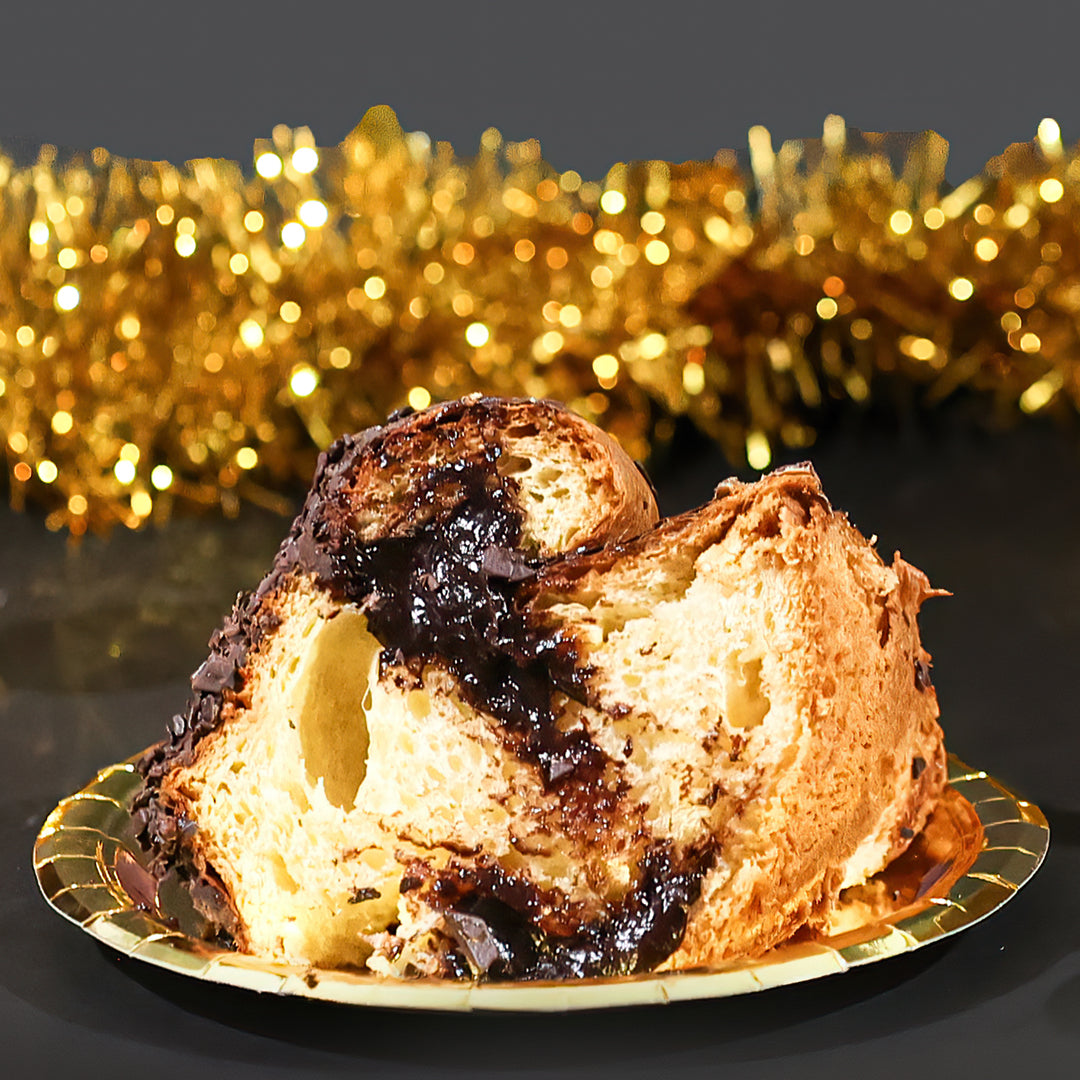 Panettone Artigianale Farcito con Crema al Cioccolato (1.4kg)